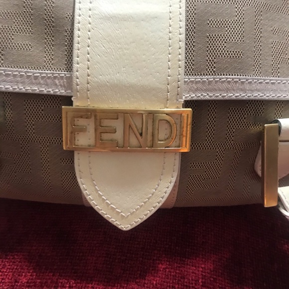 FENDI HANDBAG - Picture 4 of 8